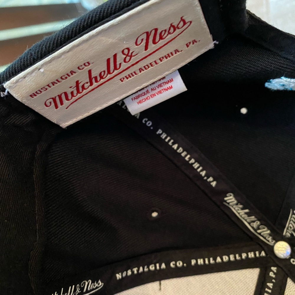 Mitchell & Ness Rockets Hat - Picture 5 of 8